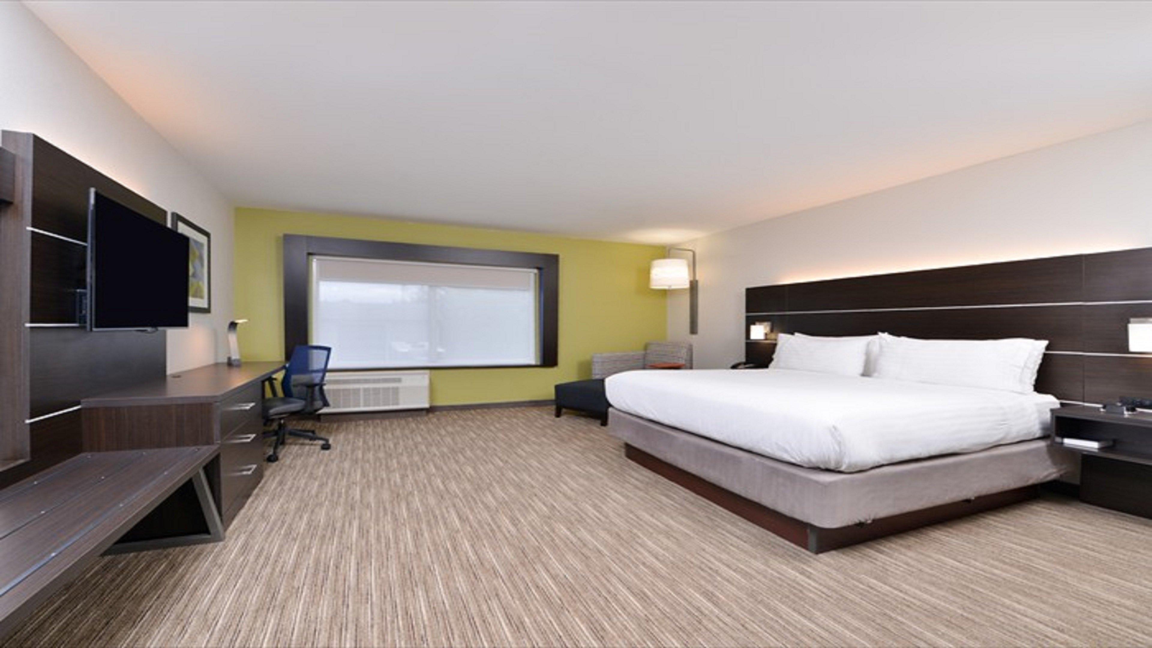 Holiday Inn Express & Suites - Parkersburg East By Ihg Exterior photo